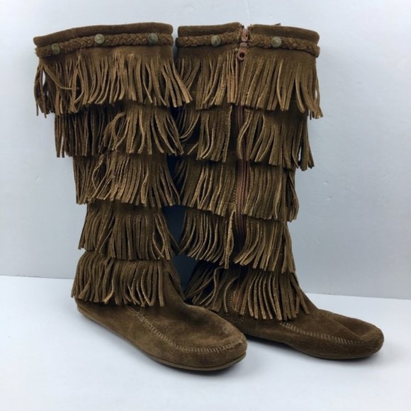 MINNETONKA • 5-layer Fringe Boot | Size 7 - Picture 3 of 8